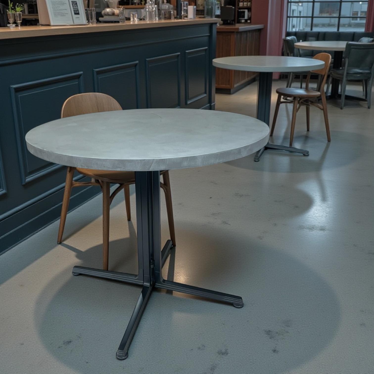 モルタル×アイアン カフェテーブルC1枚目の画像